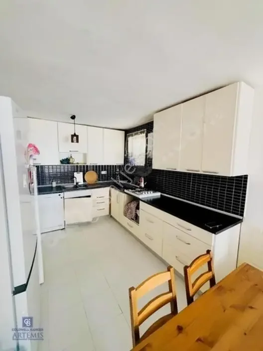 Bağla Bank House Beach Site Opportunity Flat with View for Sale, photo 4