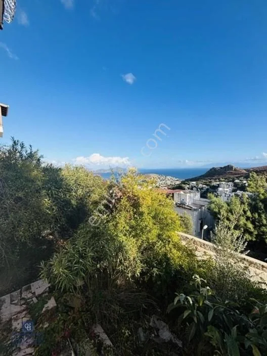 Bağla Bank Ev Sitesi Büyütülmeye Uygun Manzaralı Köşe Bahçe Katı, photo 2