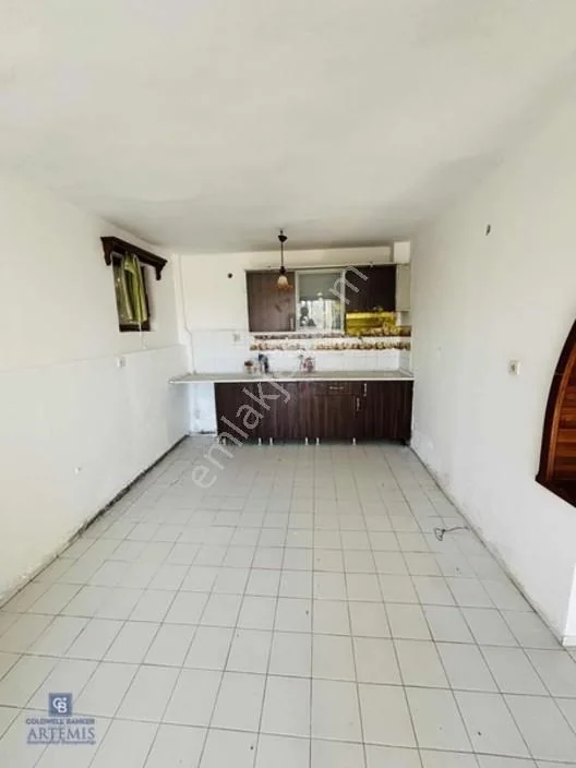 Bağla Bank Ev Sitesi Büyütülmeye Uygun Manzaralı Köşe Bahçe Katı, photo 5