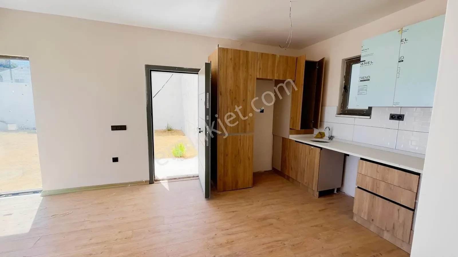 Bağla'da Havuzlu Sitede Satılık Bahçe Katı Deniz Manzaralı Daire, photo 5