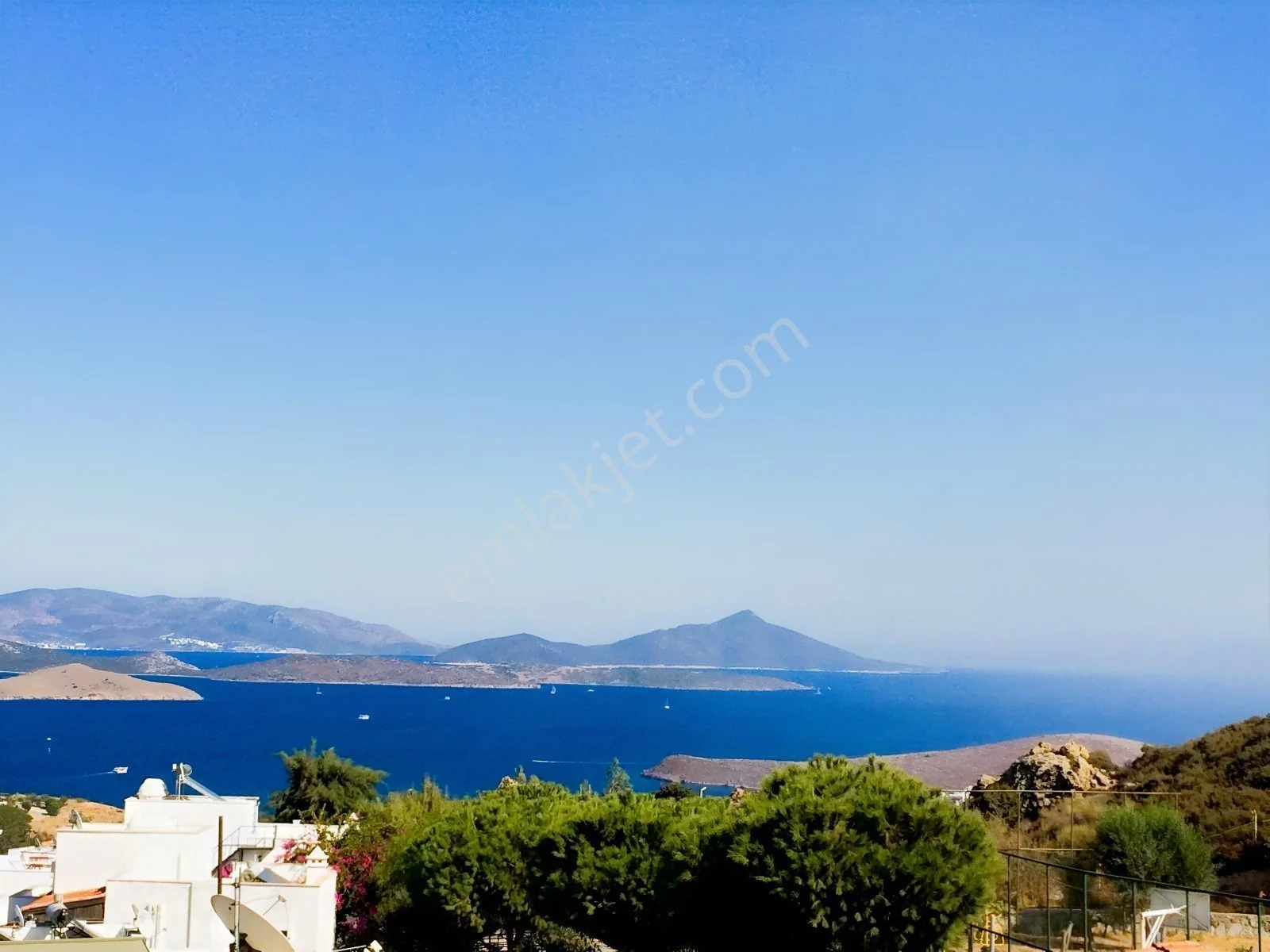 2+1 Upper Floor with Corner Location Sea View in Bodrum Bağla Bankev, photo 2