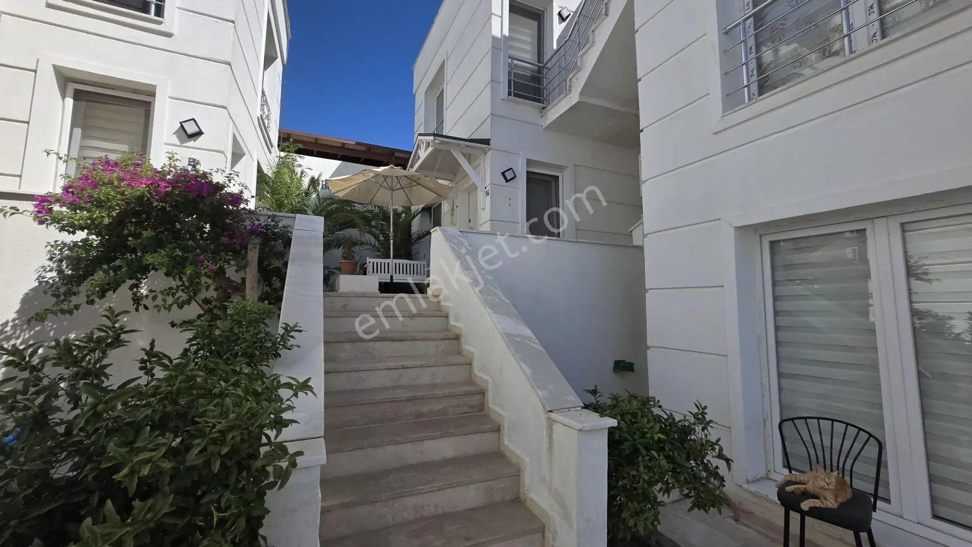 2+1 For Sale in a Site with Pool in Bodrum Eskiçeşme, photo 3