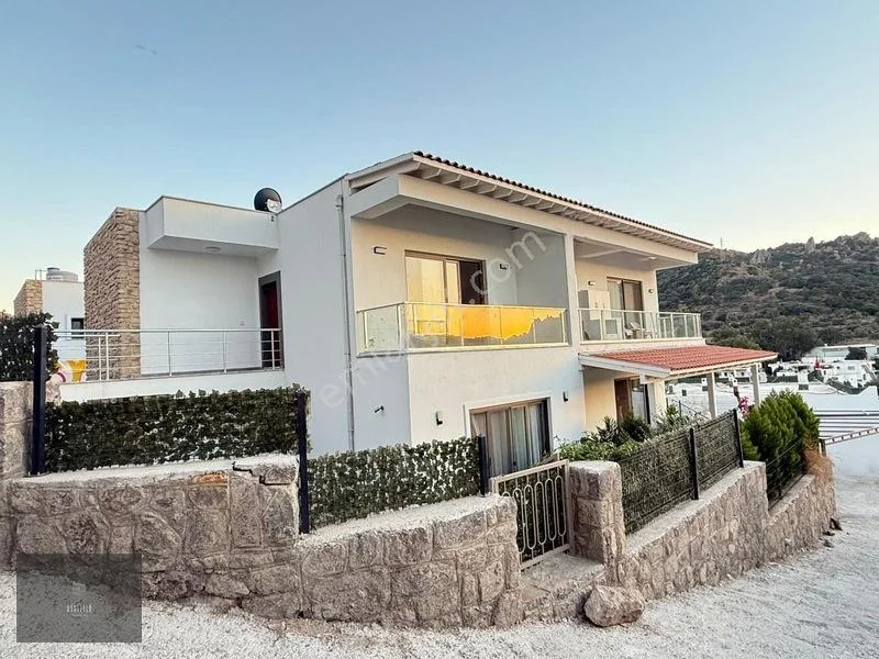 New 2+1 Top Floor Flat in a Site in Bodrum Gündoğan, photo 1
