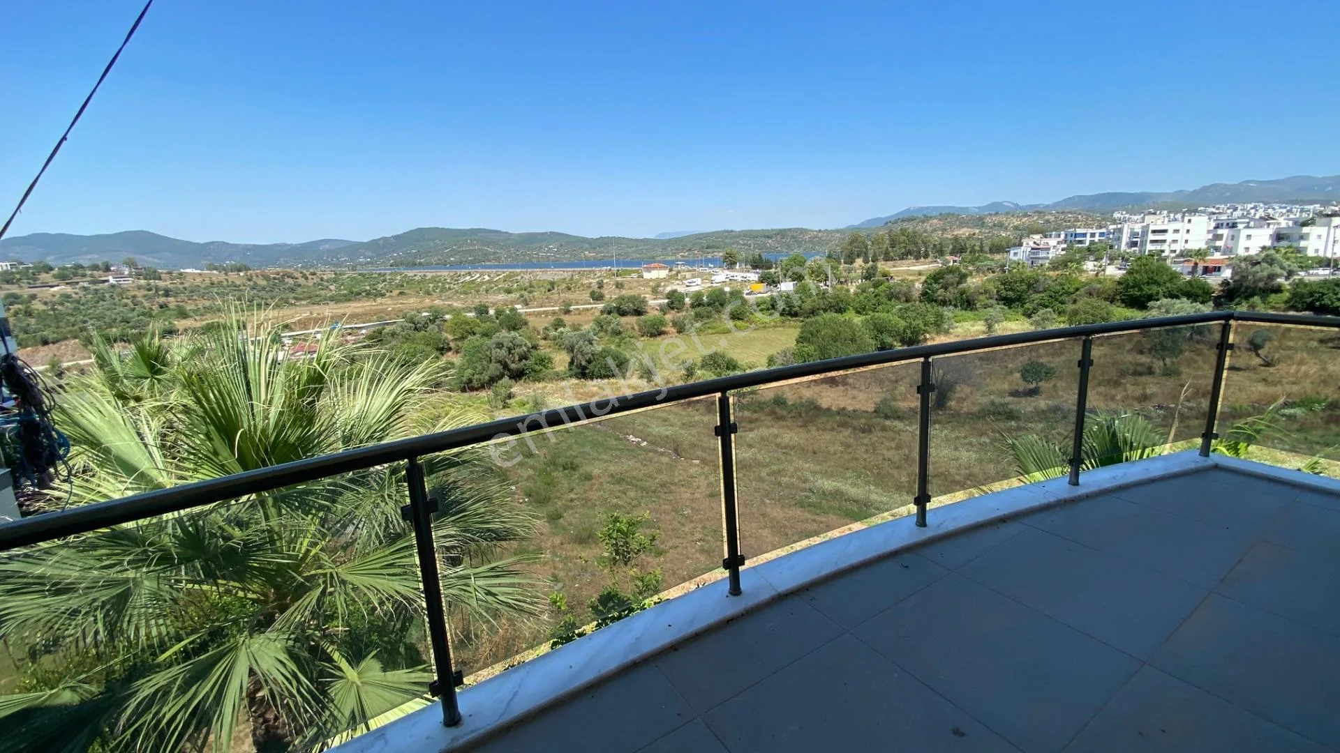 2+1 Spacious Flat with Nature View, Large Balcony and En-suite Bathroom in Bodrum Mumcular, photo 1