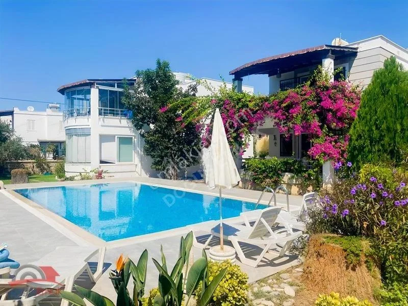 2+1 Flat in a Site with Pool in Bahçelievler from Doğuş Emlak, photo 3