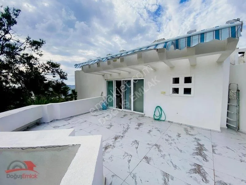 Doğuş Emlak'tan Denize Sıfır Özel Plajlı Site İçinde 1+1 Daire, photo 1