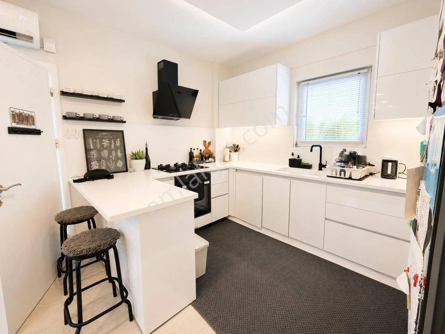 2+1 Apartment with Large Garden, 2 Minutes from Midtown Awm!, photo 4