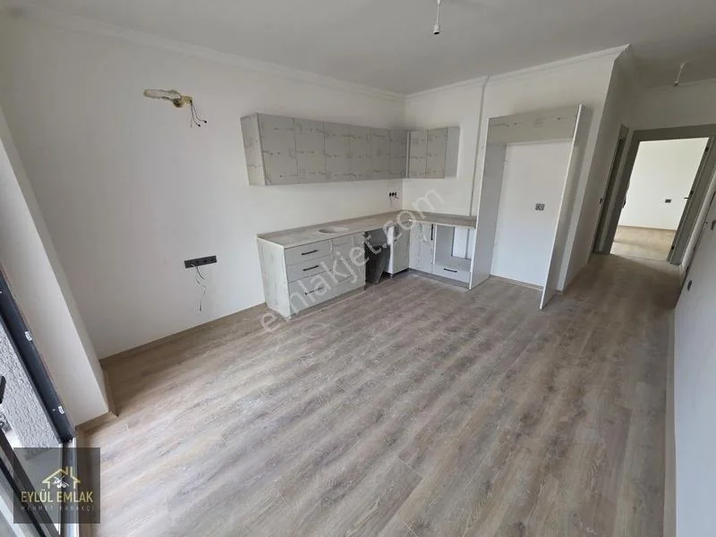 1+1 Middle Floor Flat for Sale in Mumcular, photo 4