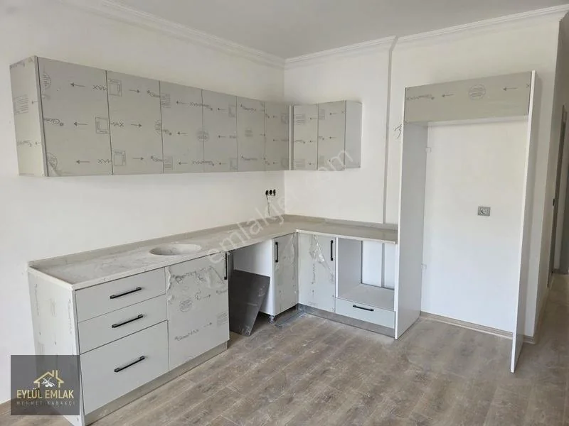 1+1 Middle Floor Flat for Sale in Mumcular, photo 1