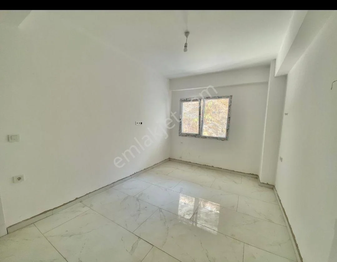 شقة جديدة 3+1 للبيع العاجل في ميلاستا من قبل المالك, photo 1