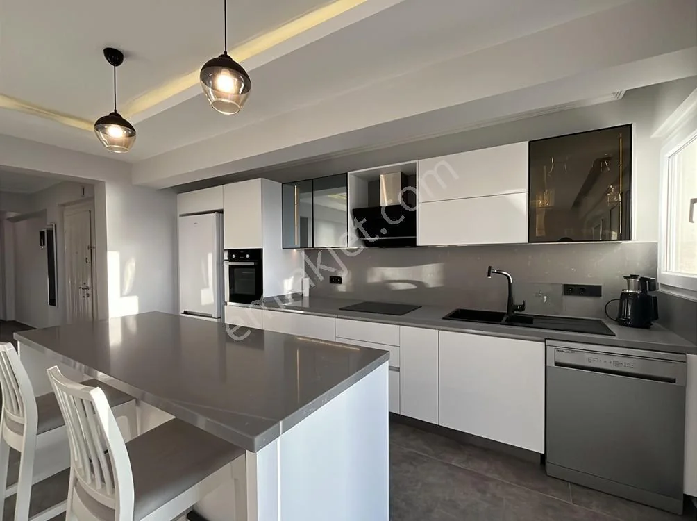 Modern 2+1 Flat for Sale in Turgutreis, Close to the Sea, photo 3