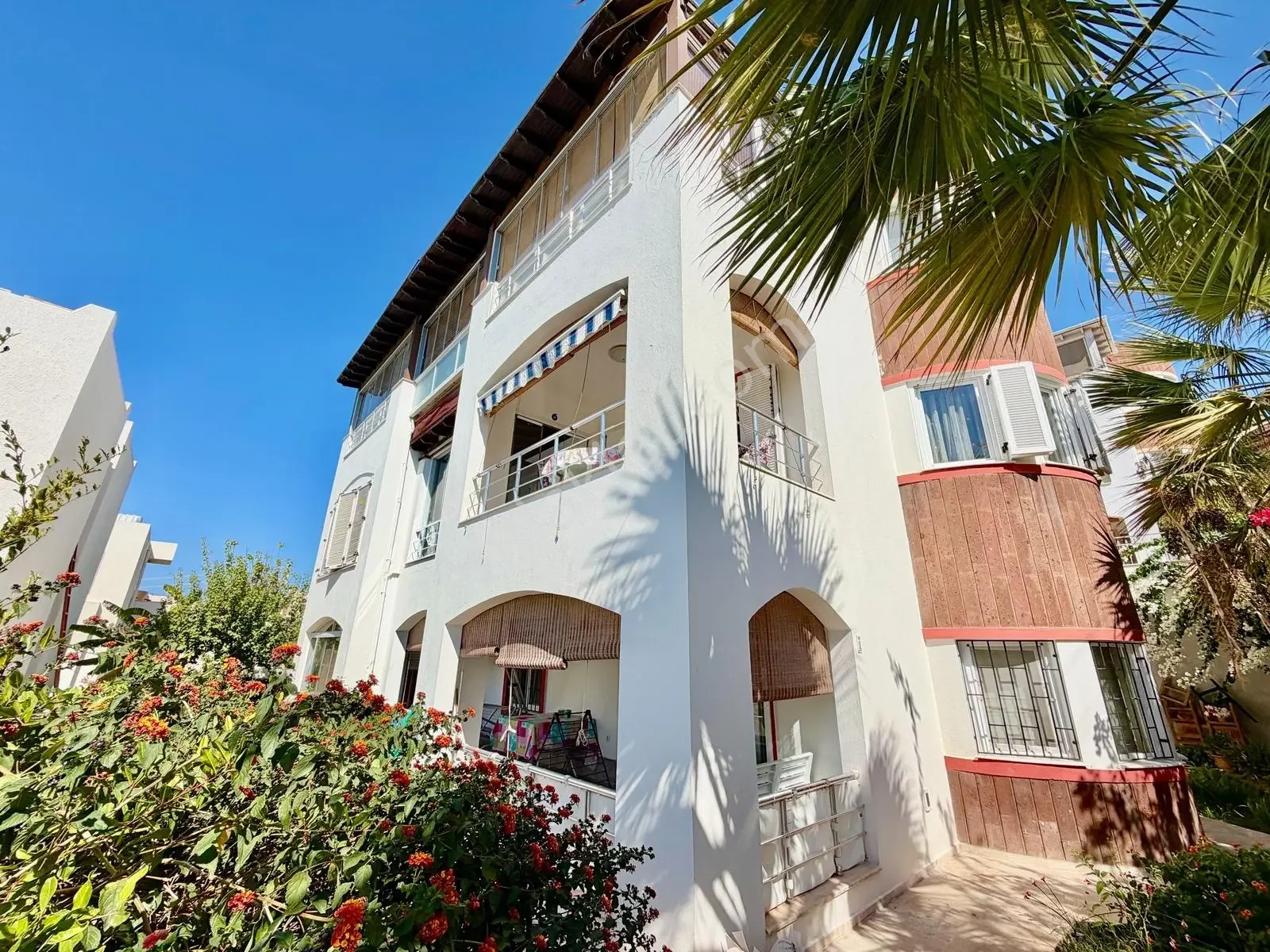 3+1 Garden Floor Spacious Flat for Sale in Turgutreis Center, photo 1