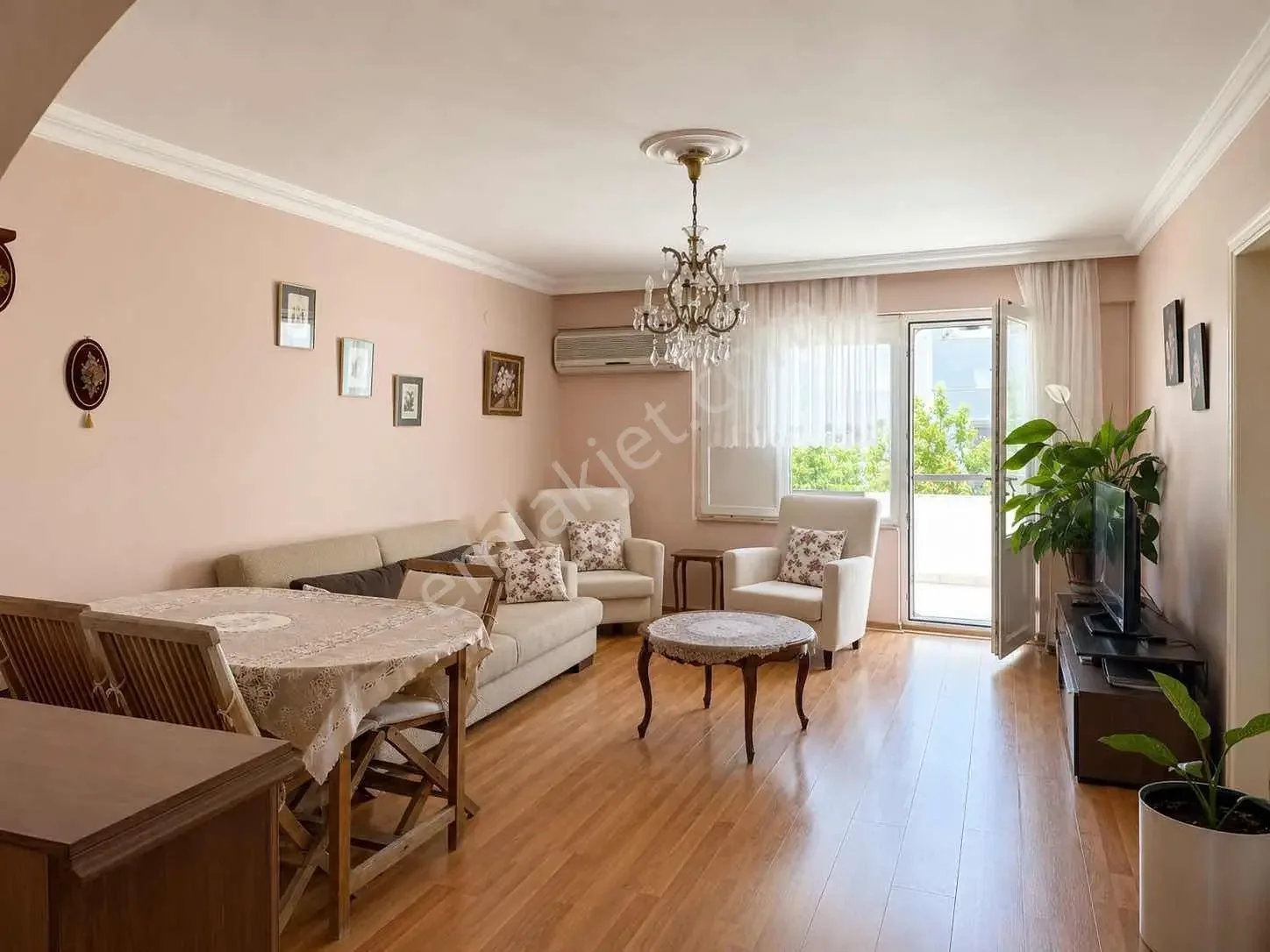 Turgutreis Yalı'da Denize Çok Yakın Geniş Ve Ferah Arakat Daire, photo 3