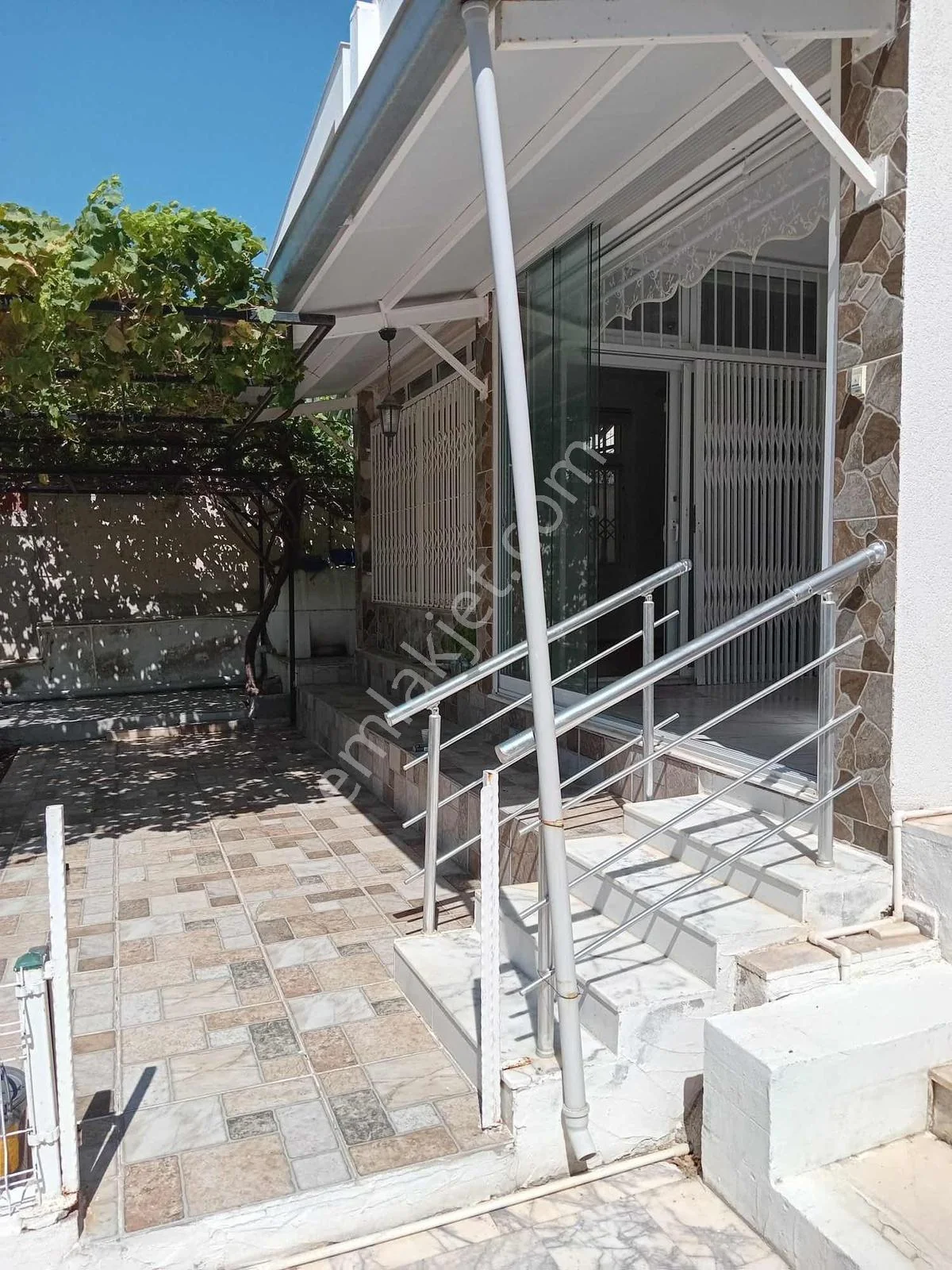 For Sale in Turgutreis Yalı, 100 M from the Beach, 2+1 with Winter Garden, photo 2