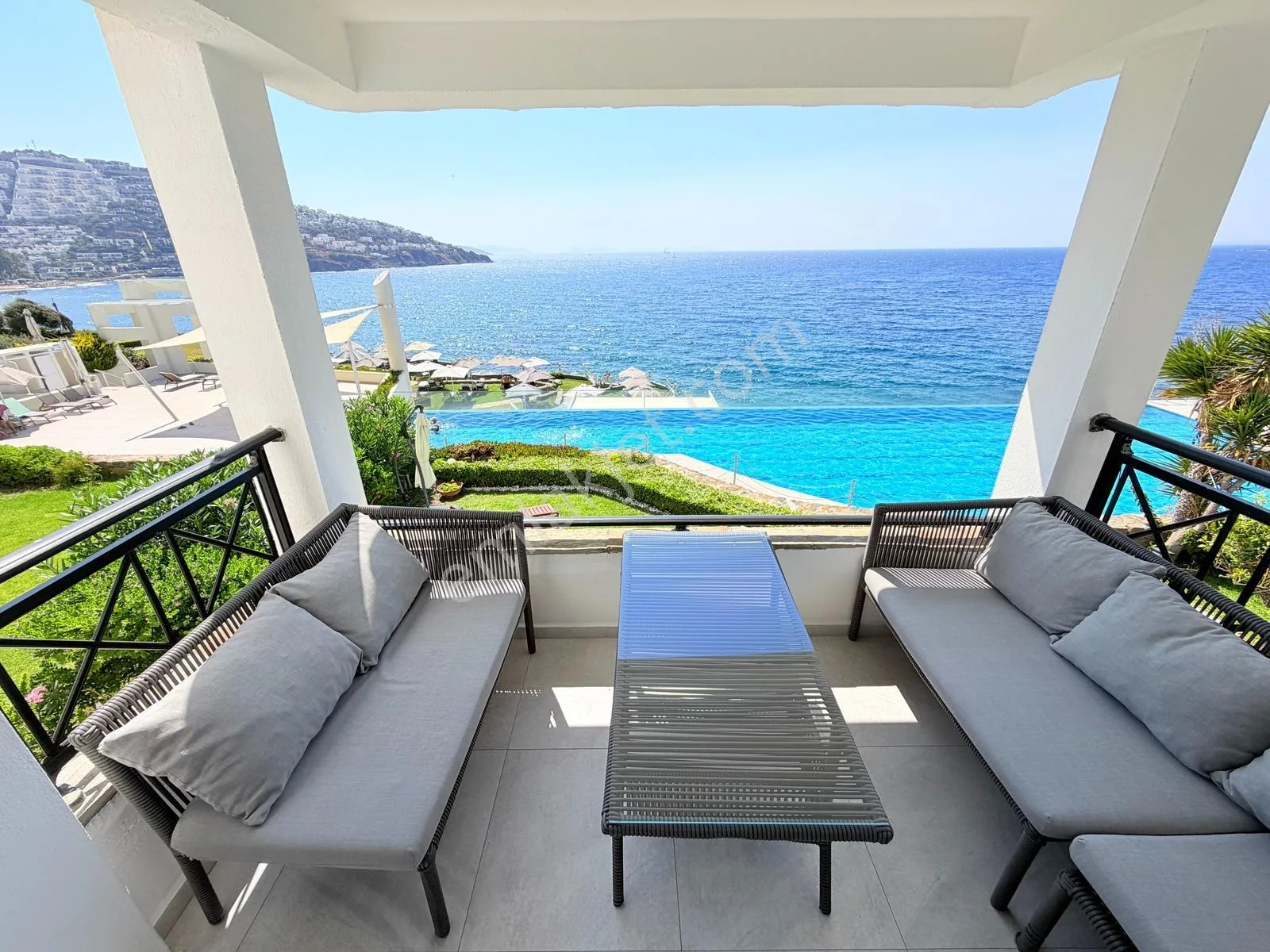 Bodrum, for sale, sea view, front row, 2+1, flat in Yalıkavak, photo 1