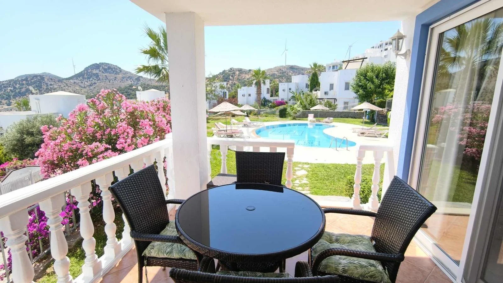 Garden Floor Flat with Sea View and Pool Facade in Yalıkavak, photo 1
