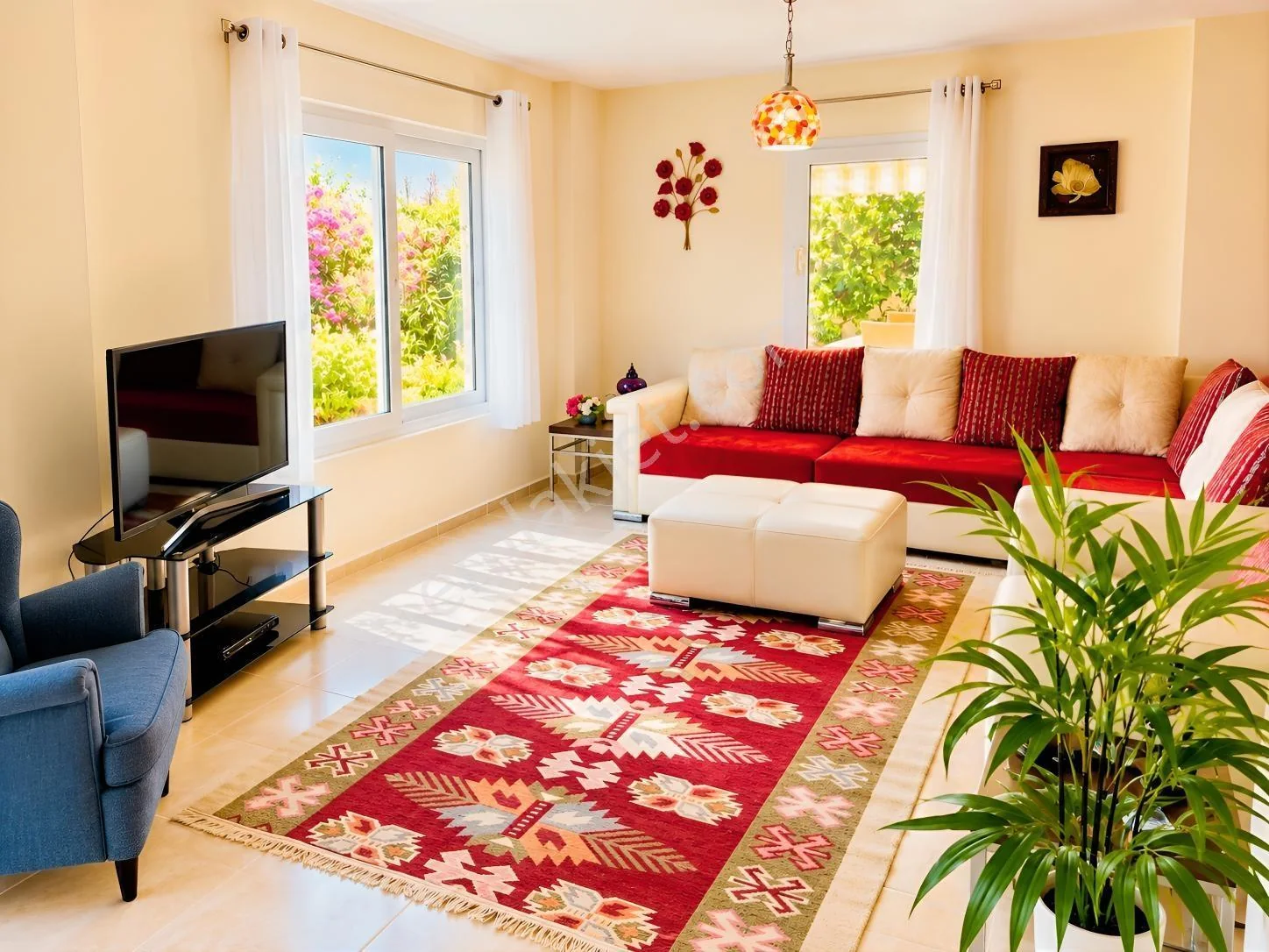 Duplex House with Corner Garden and Pool in Güvercinlik for Investment, photo 3