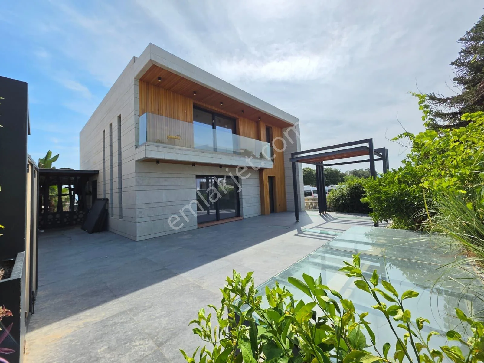 Konacık'ta Ana Yola Yakın 450 M2 İster Ofis İster Havuzlu Villa!, photo 1