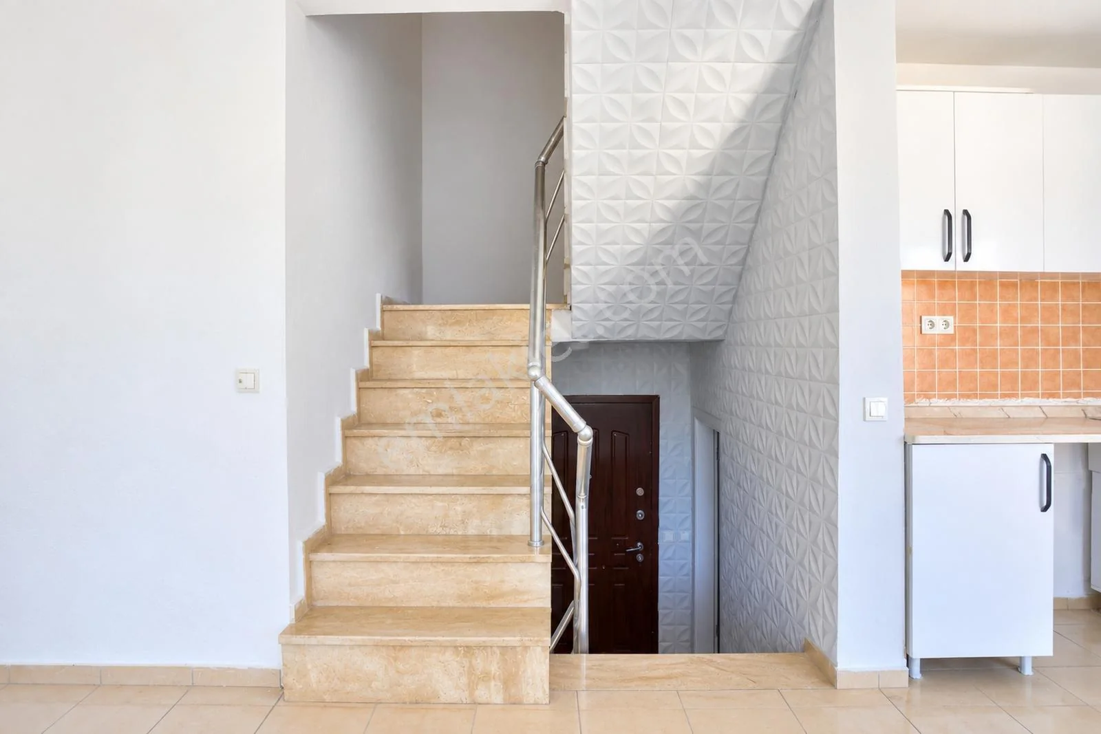 Triplex For Sale Between ️s-a-k-a-l-l-ı-dan Turgutreis Yakaara, photo 4