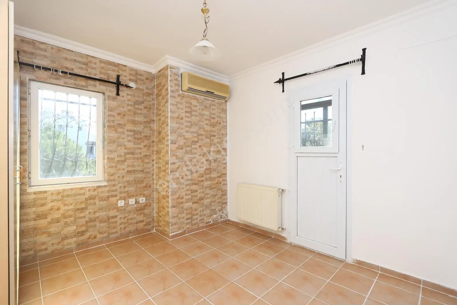 Triplex with Detached Pool in Turgutreis Center from S-a-k-a-l-l-ı-dan, photo 3