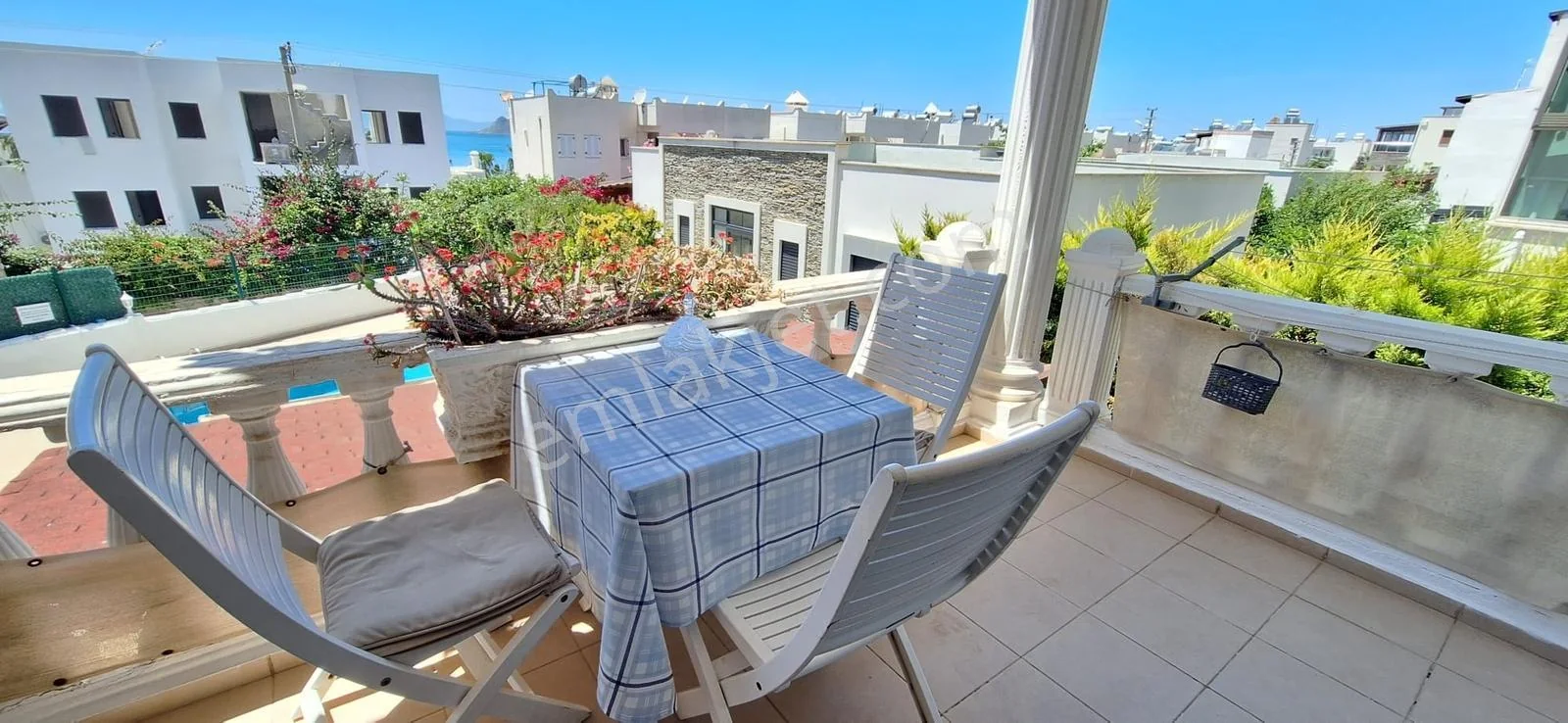 Möblierte 2+1-Wohnung zum Verkauf in Turgutreis Yalı, nur wenige Gehminuten vom Meer entfernt, photo 2