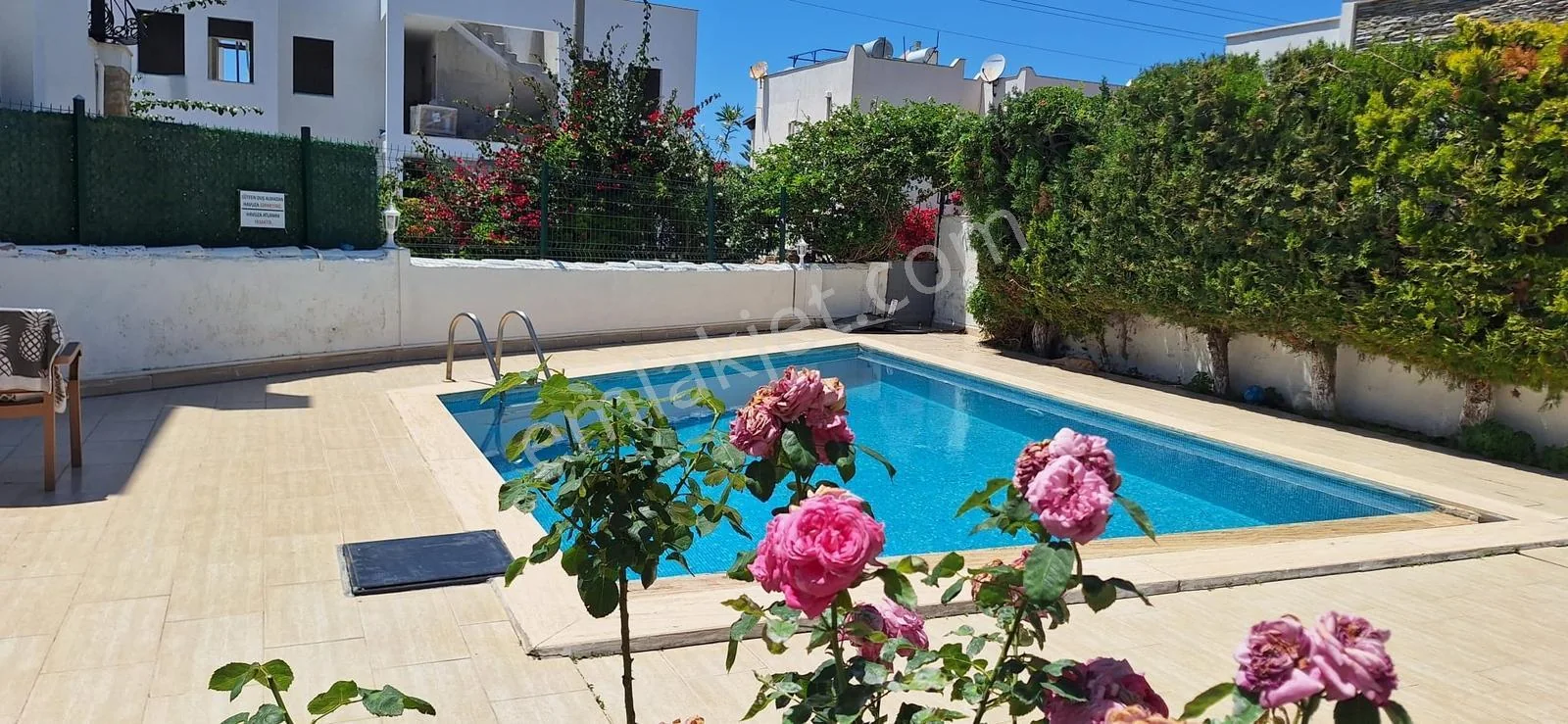 Möblierte 2+1-Wohnung zum Verkauf in Turgutreis Yalı, nur wenige Gehminuten vom Meer entfernt, photo 3