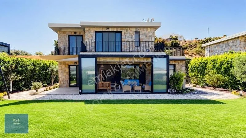 Villa for Sale on a 620 M2 Plot in Bodrum Gümüşlük, photo 1