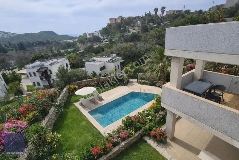 4+2 Villa with Sea View and Private Pool in Gümüşlük, photo 2