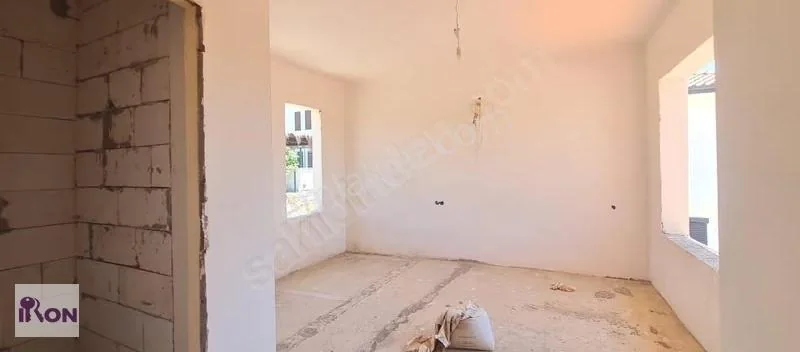 Freistehende Villa mit Pool zum Verkauf in Ciftlik Green Belde Site, photo 2