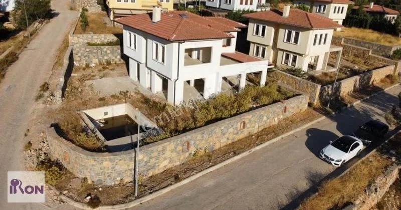Freistehende Villa mit Pool zum Verkauf in Ciftlik Green Belde Site, photo 5