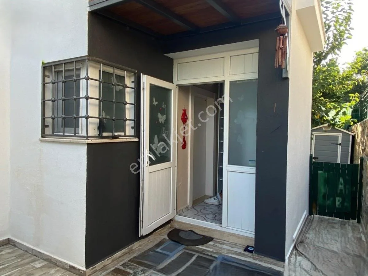 Komplett freistehende 3+1 Villa zum Verkauf in Konacık, photo 4