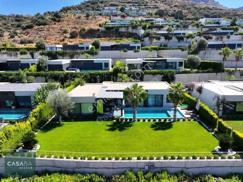 Single Storey 4+1 Villa with Magnificent View and 1,000 M² Plot, photo 1