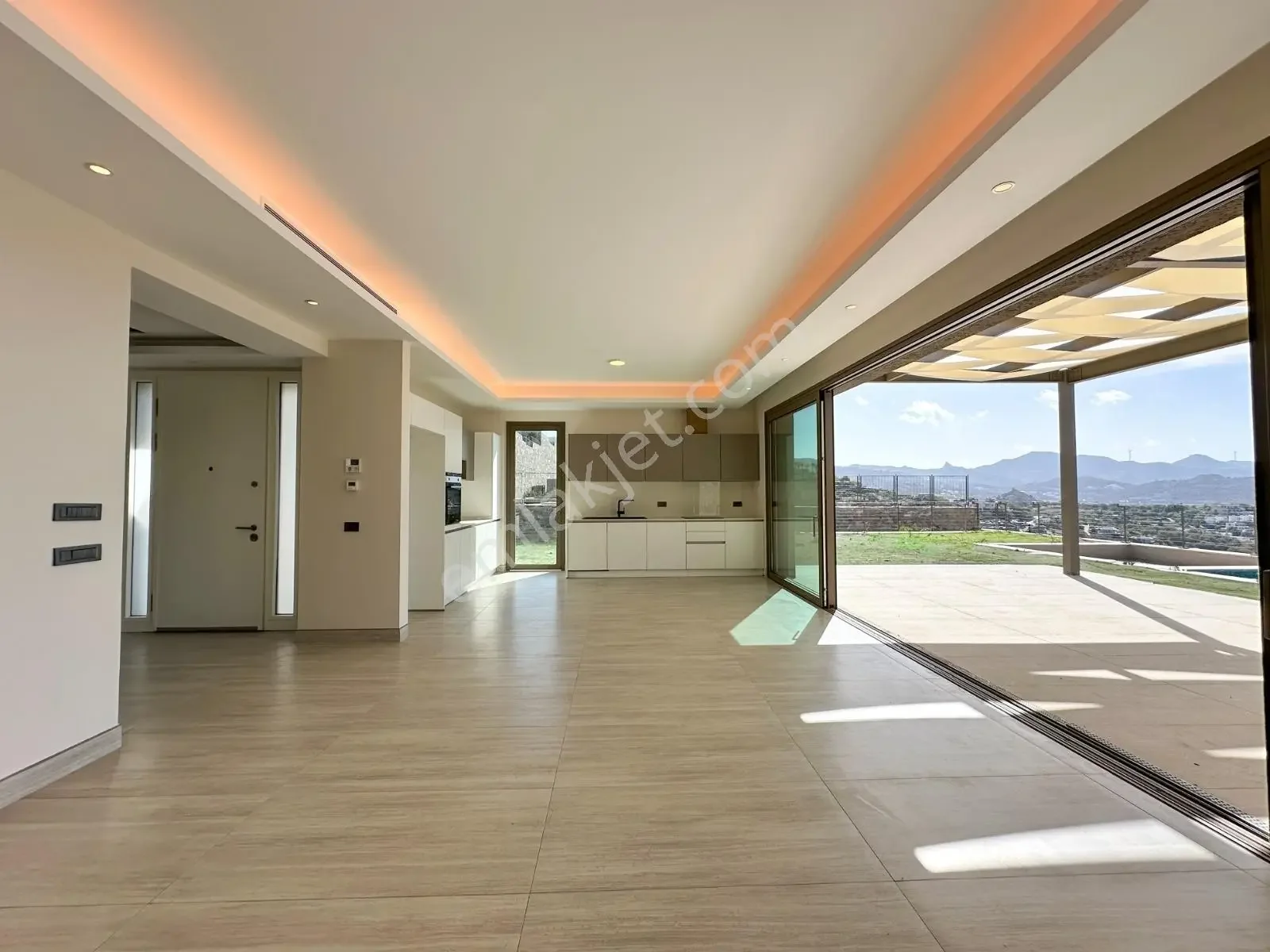 Detached Villa with Private Pool in Seba Taş Evler, photo 4