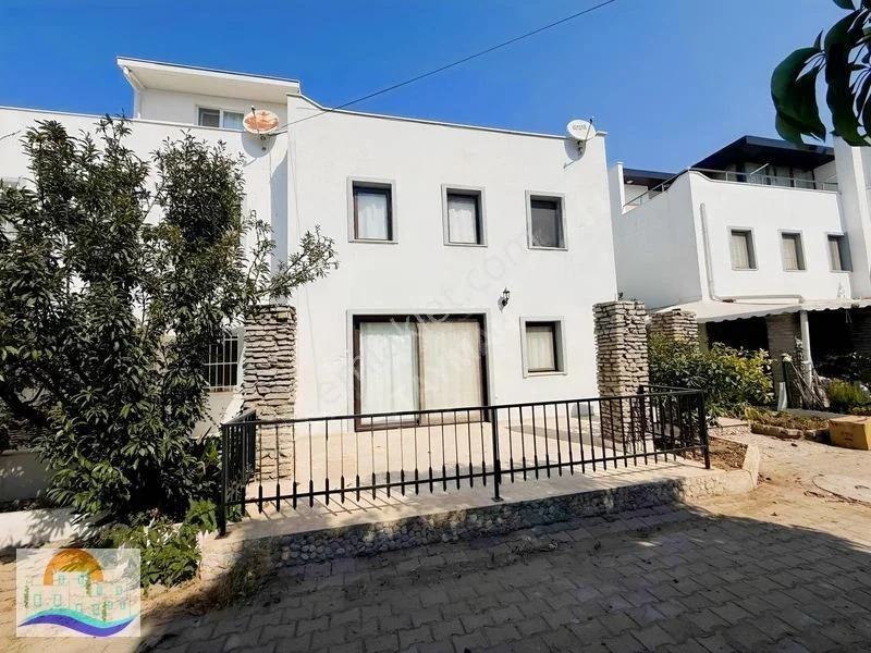 2+1 Duplex with Veranda, in Turgutreis Center, 120m from the Beach, photo 1