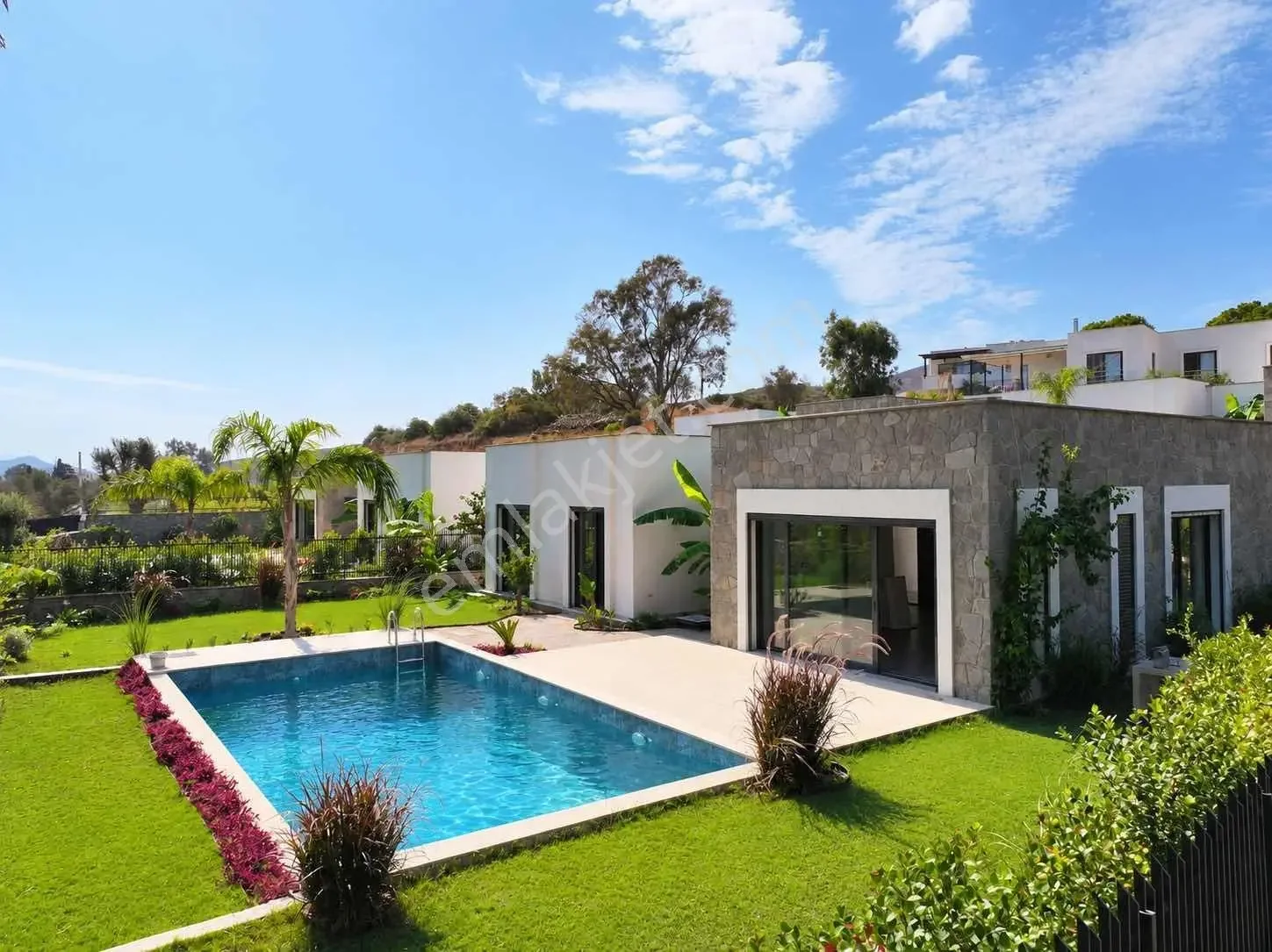 Gümüşlük Dereköy 3+1 Single Storey Villa with Pool Intertwined with Nature, photo 3