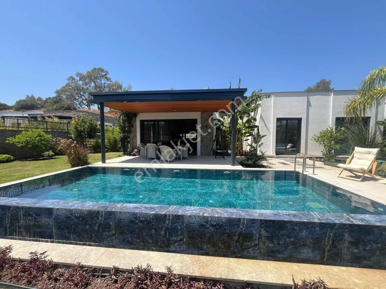 Gümüşlük Dereköy 3+1 Single Storey Villa with Pool Intertwined with Nature, photo 4