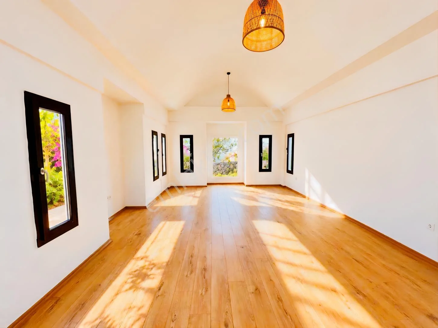 Single Storey Detached 2+1 Villa in Gumusluk Center, photo 4