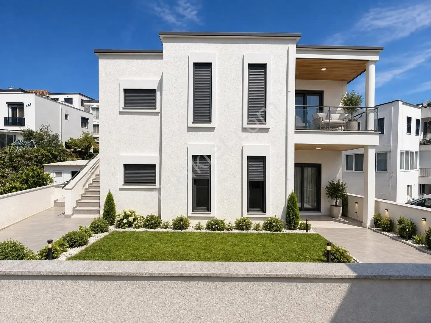 3+1 Garden Floor Flat for Sale in Gümüşlük Peksimette, photo 1