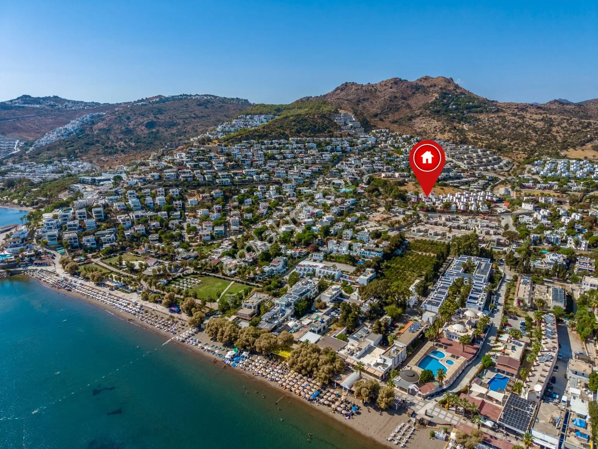 Triplex in Bodrum Yahşi Beyaz Köşkler Site, Within Walking Distance to the Sea, photo 1
