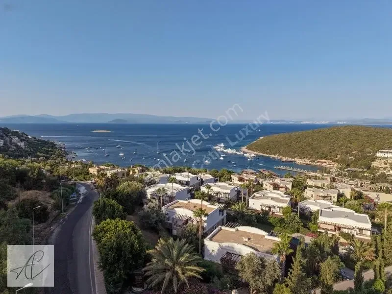 3+1 Duplex Villa with Panoramic Bay and Sea View in Türkbükü, photo 5