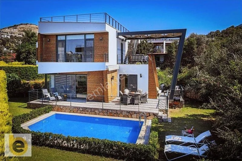 3+1 Villa with Private Pool within Walking Distance to Yalıkavak Marina, photo 2