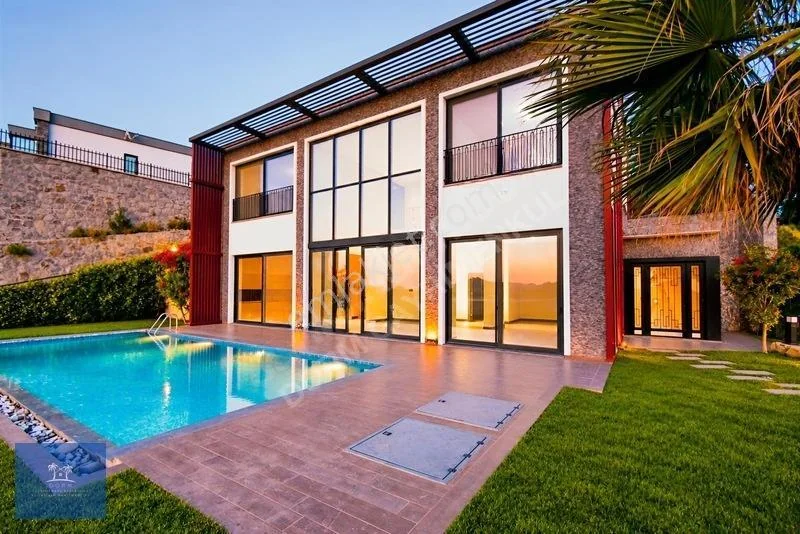 Sea View Villa for Sale with 1,000 M2 Plot in Yalıkavak, photo 5