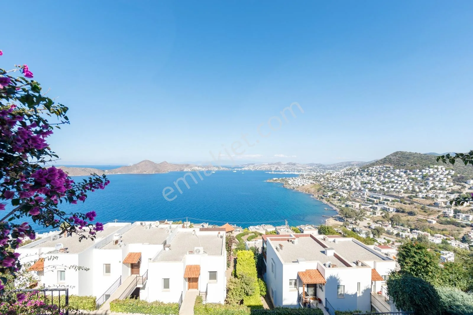 2+1 Wohnung mit Panoramablick auf das Meer in Yalıkavak, photo 1