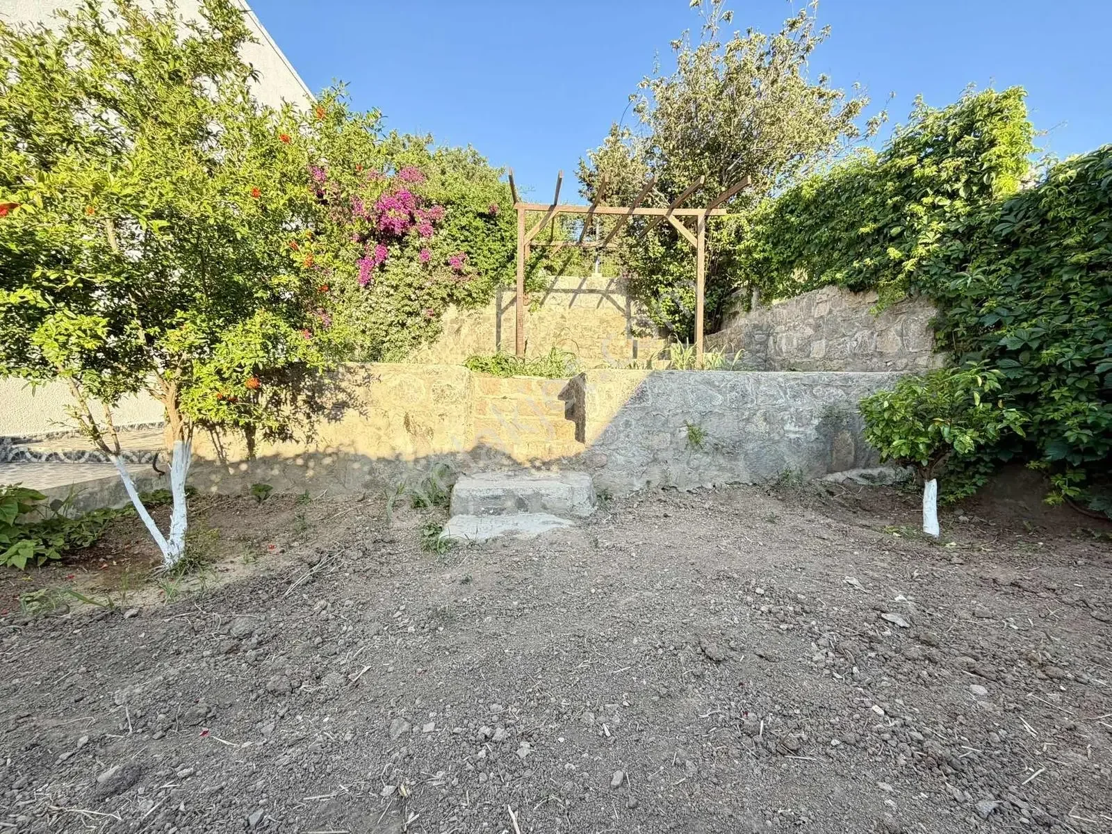 3+1 Villa mit Strand, freistehendem Garten, Terrasse, zum Verkauf in Yalıkavak, photo 5