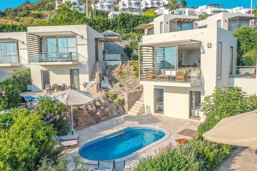 Villa with Private Pool in a Site in Yalıkavak, photo 1