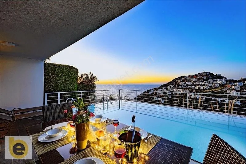 4+1 4+1 Complex with Pool and Magnificent Sea View in Yalıkavak, photo 3