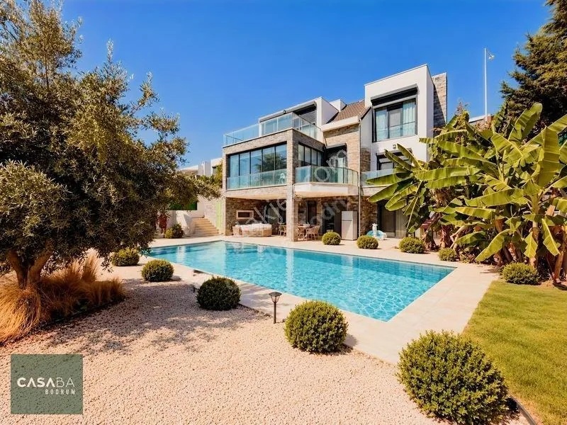 Yalıkavak Tilkicik 8+1 Detached Villa Walking Distance to the Sea, photo 1