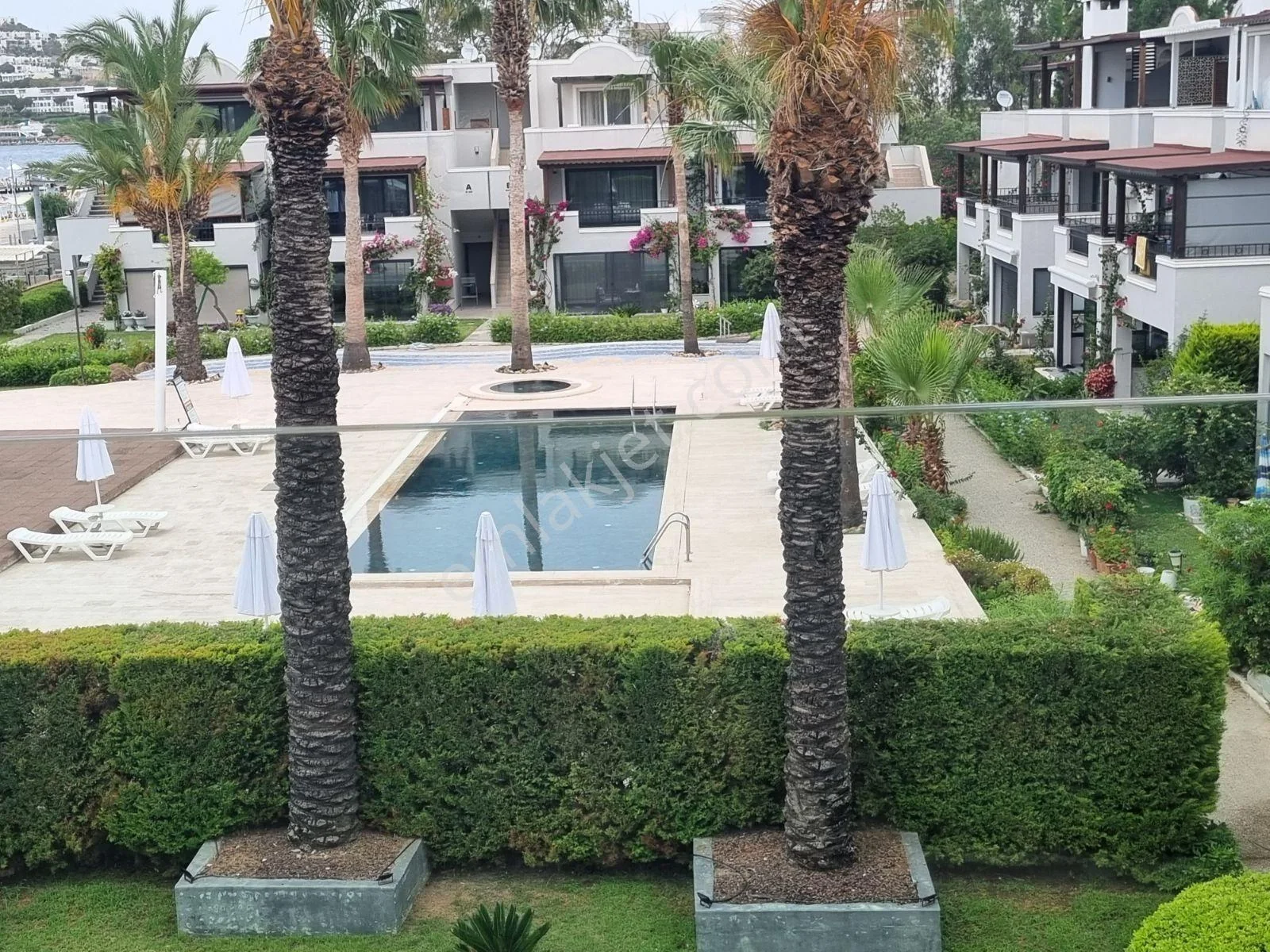 Seafront 2+1 Fırsat Bahcekatı Apartment in Bodrum Kadikale, photo 3