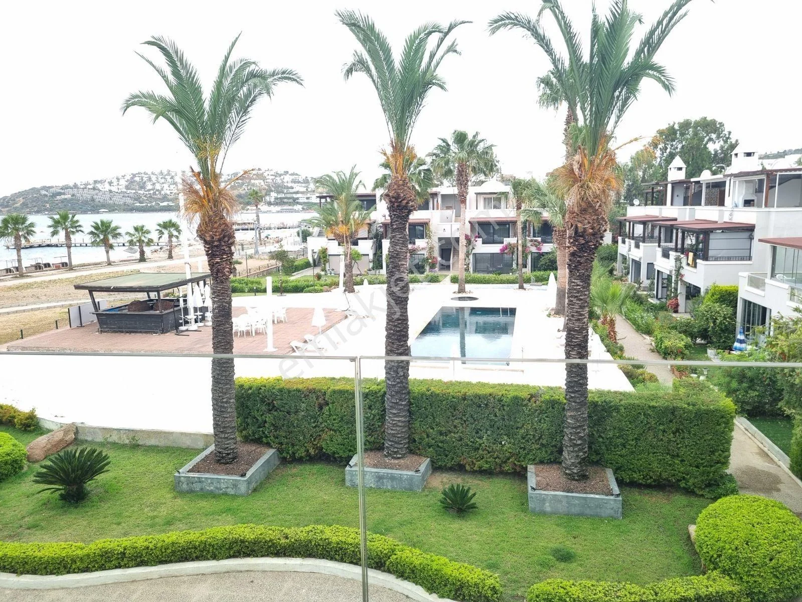 Seafront 2+1 Fırsat Bahcekatı Apartment in Bodrum Kadikale, photo 5