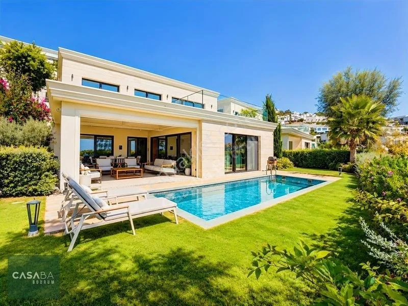 Marka Proje //Seafront Flat 4+1 Garden Floor Residence, photo 1